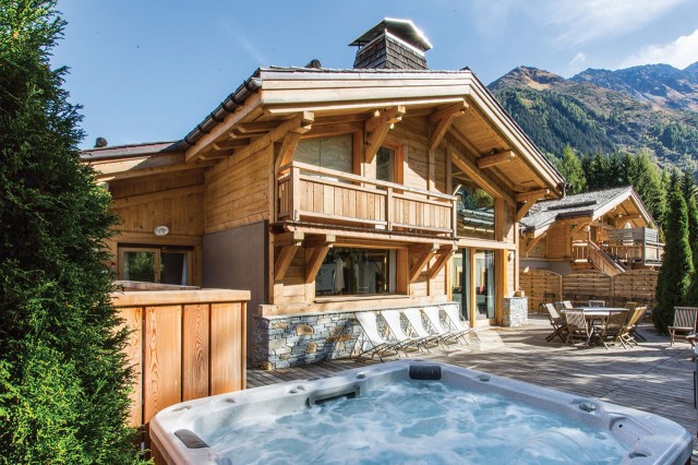 Luxury Ski Chalets in Chamonix - Chalet Cristal Les Rives d'Argentiere